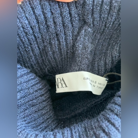 Zara navy blue turtle sweater NWT - Picture 3 of 5